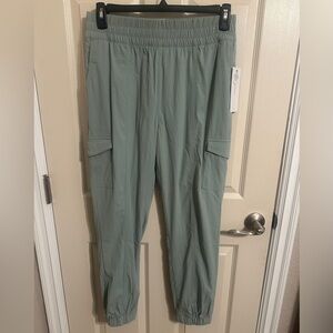 Yogalicious Women’s Trekki Commuter Outdoor Utility Jogger, Green Milieu, Sz L